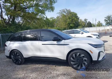 2024 Lincoln Nautilus Reserve z USA, uszkodzony, nr VIN 5LMPJ8KA4RJ835924